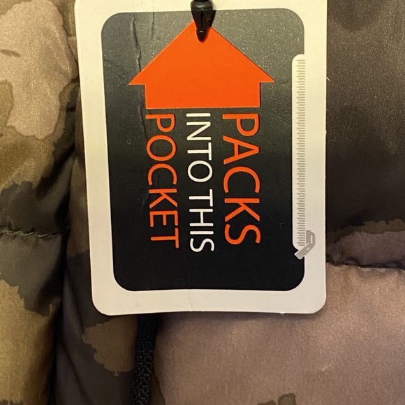 Hawke & Co Down Packable Mens Vest (NWT) - Picture 3 of 9